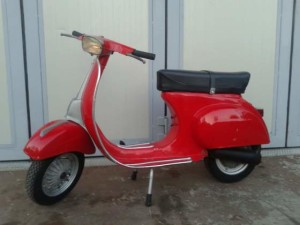 la  Vespa  50 special detta"il vespino"