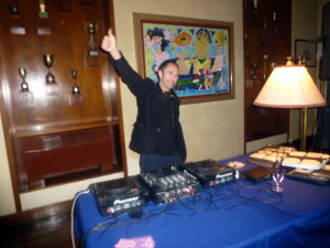 IL DJ  ROBERTO SAMPERI