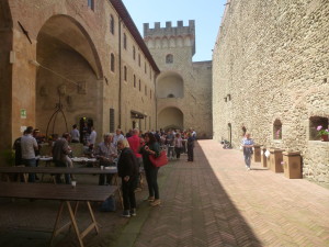 L'INTERNO DEL PALAZZO DEI VICARI