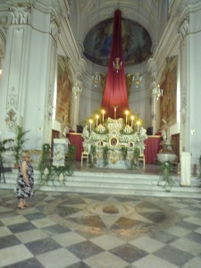 L'ALTARE  DELLA BASILICA