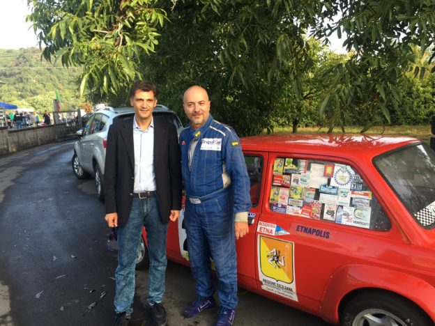 ANTONY BARBAGALLO CON GIACOMO BARONE E LA FIAT 128 GR 2 1150