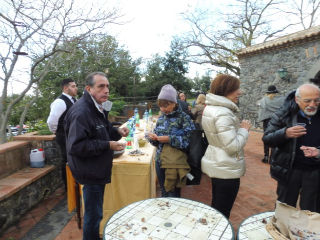 CASTAGNE E VINO PER APERITIVO, MA IL PRANZO NON E' STATO DA MENO